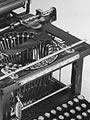 die erste Schreibmaschine